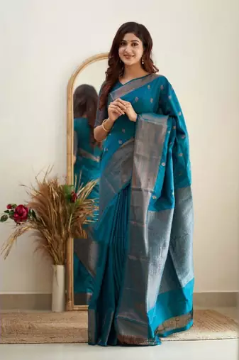 morpich silk blend banarasi saree with unstitched blouse piece