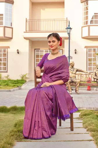 magenta silk blend banarasi saree with unstitched blouse piece