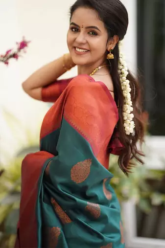 morpich red silk blend banarasi saree with unstitched blouse piece