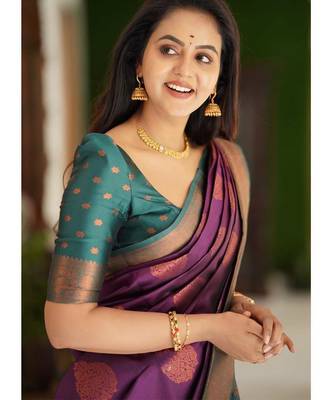 purple green silk blend banarasi saree with unstitched blouse piece 5