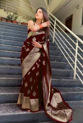 maroon silk blend banarasi saree with unstitched blouse piece 1