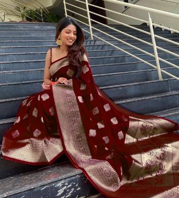 maroon silk blend banarasi saree with unstitched blouse piece 4
