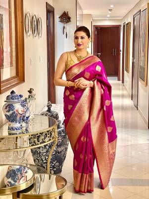  pink silk blend banarasi saree with unstitched blouse piece 1