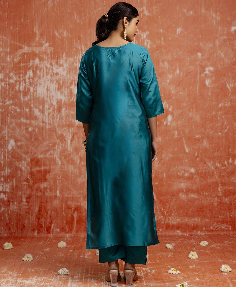 Green women kurta pant dupatta set