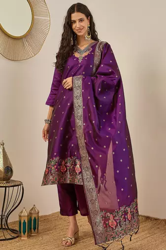 Purple women kurta pant dupatta set