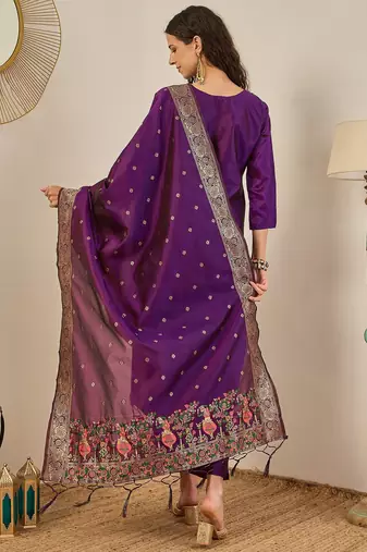 Purple women kurta pant dupatta set