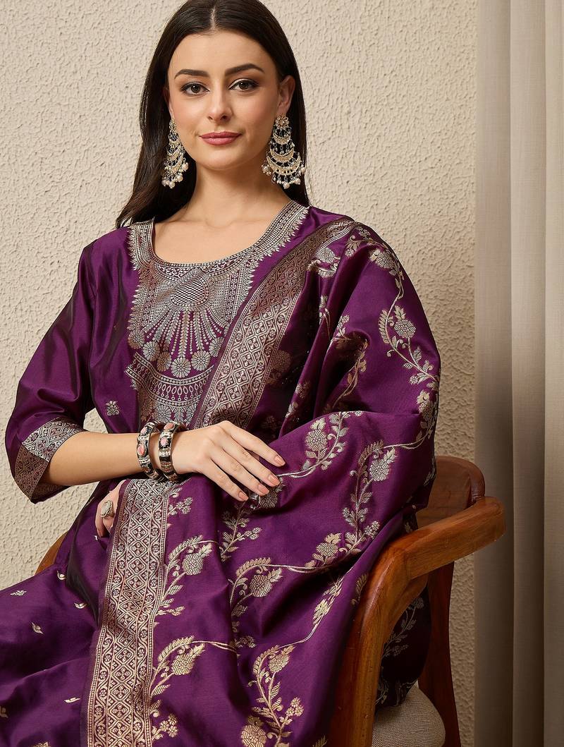 Purple women kurta pant dupatta set