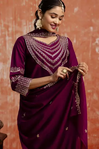 Purple women kurta pant dupatta set