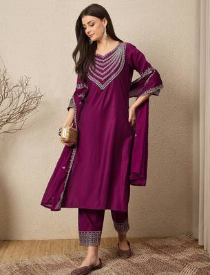 Purple women kurta pant dupatta set 1