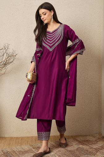 Purple women kurta pant dupatta set