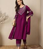 Purple women kurta pant dupatta set
