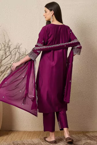 Purple women kurta pant dupatta set
