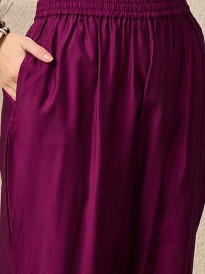 Purple women kurta pant dupatta set 4