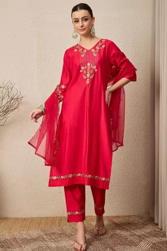 Pink women kurta pant dupatta set