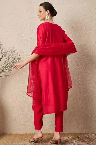 Pink women kurta pant dupatta set