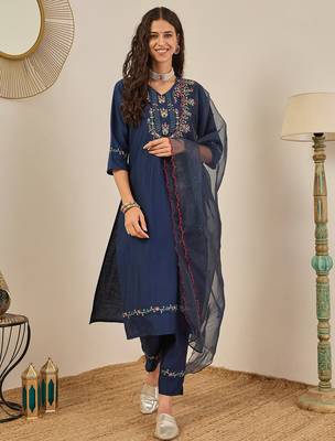 Blue women kurta pant dupatta set 1