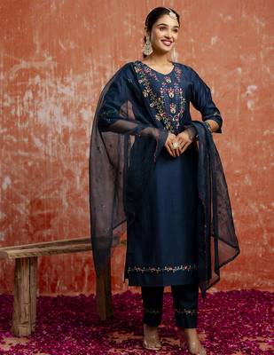 Blue women kurta pant dupatta set 1