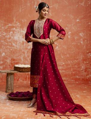 Maroon women kurta pant dupatta set 1
