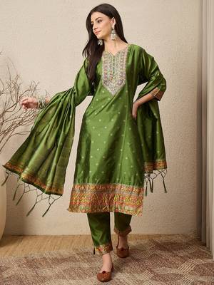 Green women kurta pant dupatta set 1