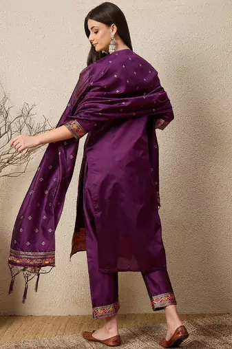 Purple women kurta pant dupatta set