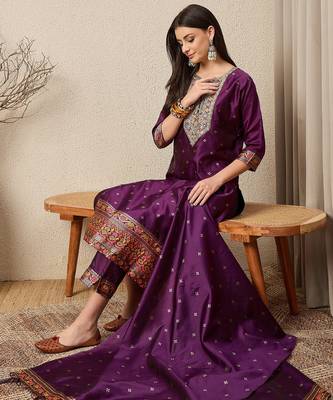 Purple women kurta pant dupatta set 4