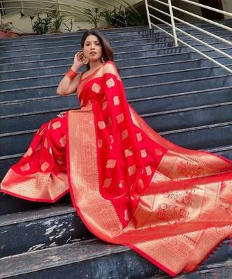 red silk blend banarasi saree with unstitched blouse piece 3