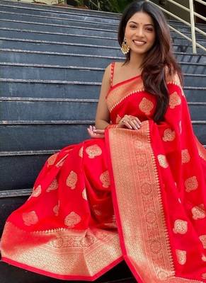 red silk blend banarasi saree with unstitched blouse piece 5