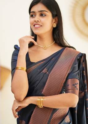 blue silk blend banarasi saree with unstitched blouse piece 4