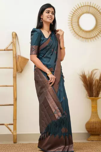 morpich silk blend banarasi saree with unstitched blouse piece