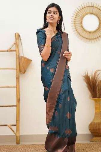 morpich silk blend banarasi saree with unstitched blouse piece