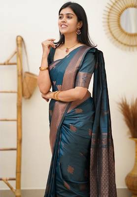 morpich silk blend banarasi saree with unstitched blouse piece 4