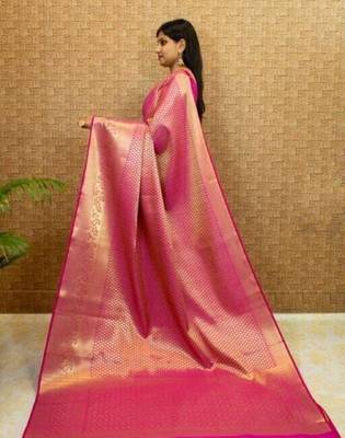 pink silk blend banarasi saree with unstitched blouse piece 3