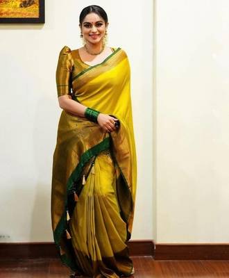 yellow silk blend banarasi saree with unstitched blouse piece 4