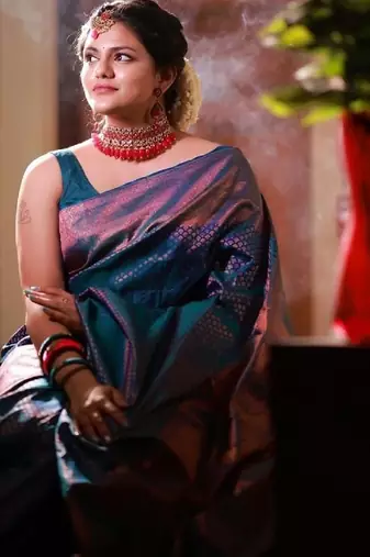rema silk blend banarasi saree with unstitched blouse piece