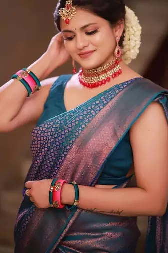 rema silk blend banarasi saree with unstitched blouse piece