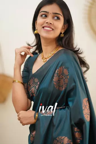 rema silk blend banarasi saree with unstitched blouse piece