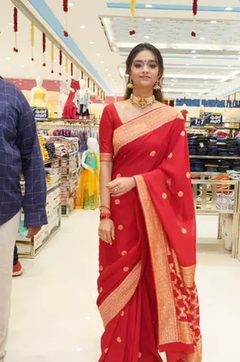 red soft art silk banarasi jacuard work designer party wear saree with unstitched blouse piece