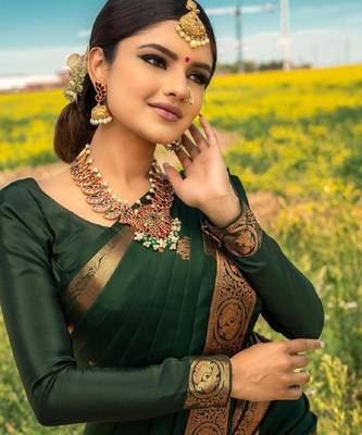 Bottle Green silk blend banarasi saree with unstitched blouse piece 4
