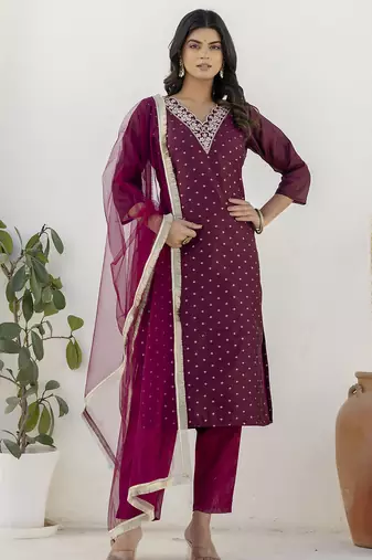 Purple women kurta pant dupatta set