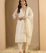 White women kurta pant dupatta set