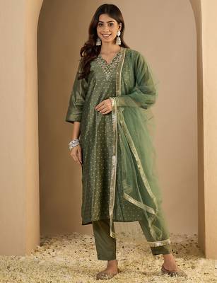 Dark green women kurta pant dupatta set 1