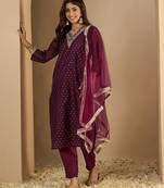 Purple women kurta pant dupatta set