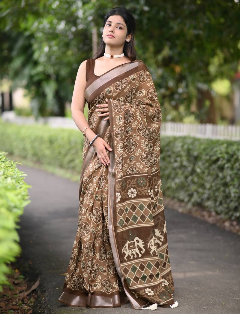 brown ikkat patola print cotton blend saree with blouse piece
