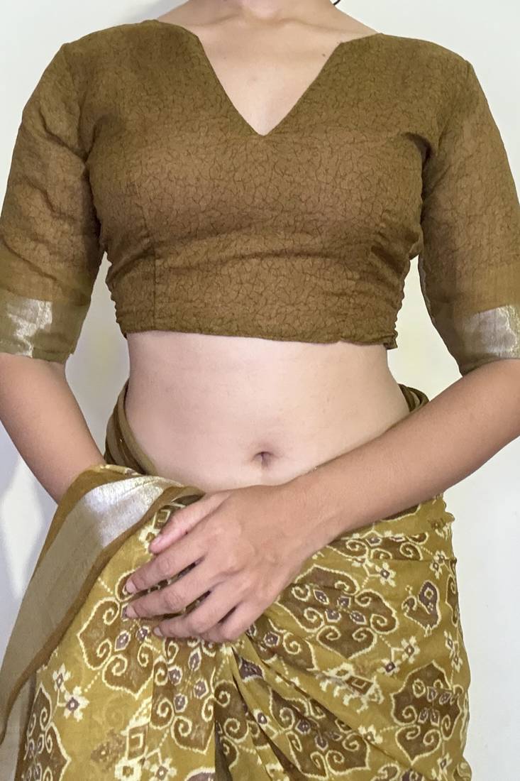 mustard ikkat patola print cotton blend saree with blouse piece