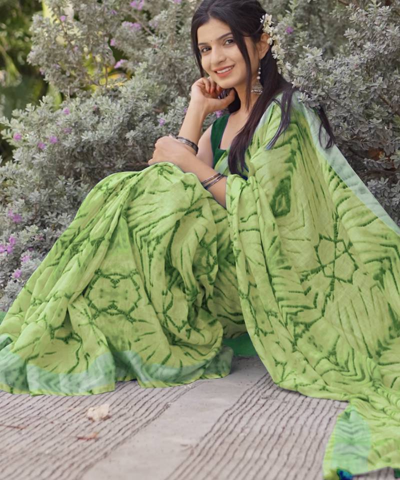 green shibori geometric print cotton blend saree with blouse piece
