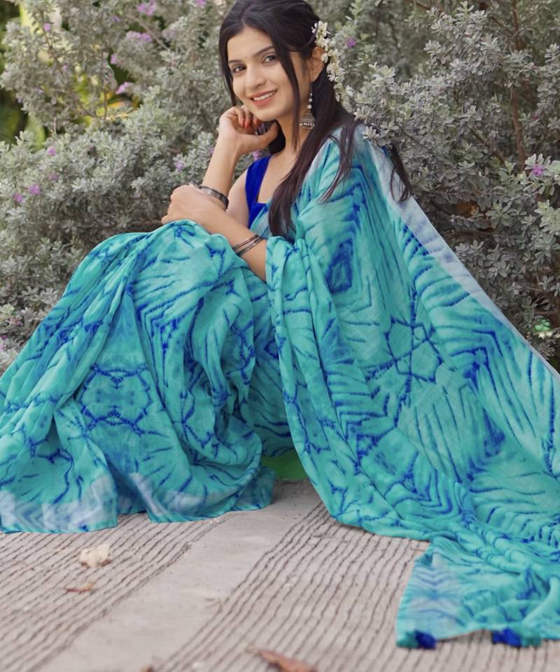 turquoise shibori geometric print cotton blend saree with blouse piece