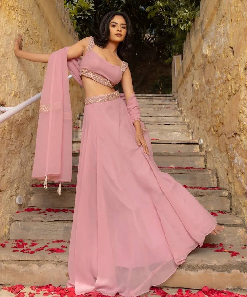Eilara Women's Faux Georgette Pastel Pink Lehenga Choli