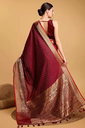 maroon silk blend printed saree with blouse