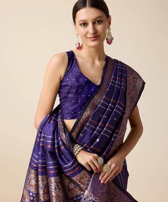 blue silk blend printed saree with blouse 2