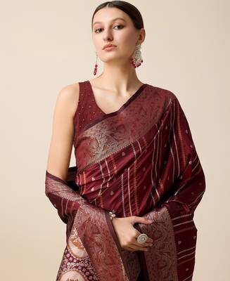maroon silk blend printed saree with blouse 2